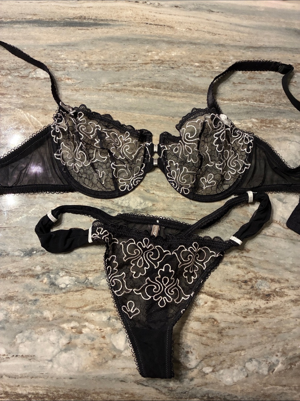 Black Lace Embroidered Bra & Thong Set Sz. EU 75C NEW France Rougegorge C cup/M